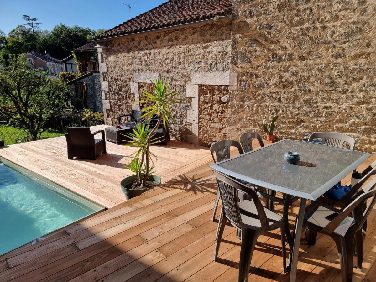 L'Atrium Bed & Breakfast Piégut-Pluviers Exterior foto